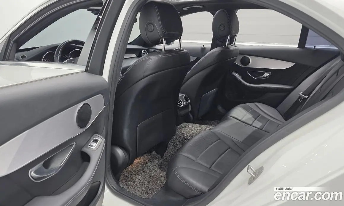 Mercedes-Benz C-Class 2018 2.0 автомат (гидро), фото 16 Mercedes-Benz C-Class 2018 2.0 автомат (гидро), фото 16