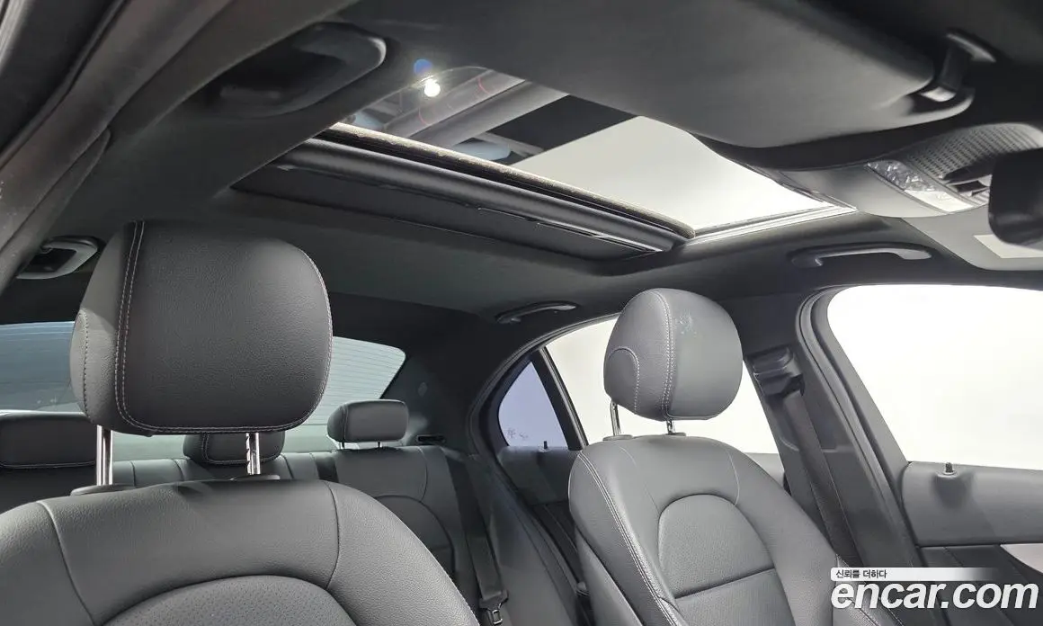 Mercedes-Benz C-Class 2018 2.0 автомат (гидро), фото 19 Mercedes-Benz C-Class 2018 2.0 автомат (гидро), фото 19
