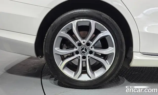 Mercedes-Benz C-Class 2018 2.0 автомат (гидро), миниатюра 5 Mercedes-Benz C-Class 2018 2.0 автомат (гидро), миниатюра 5