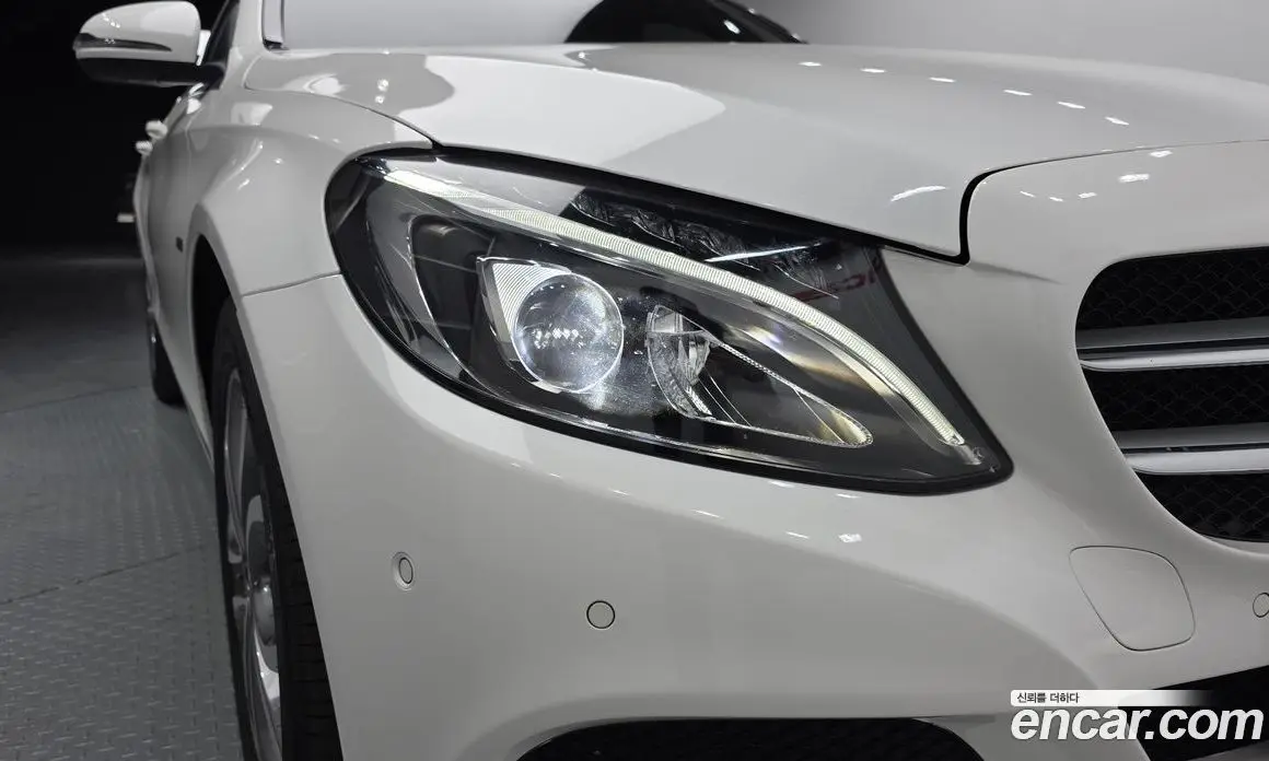 Mercedes-Benz C-Class 2018 2.0 автомат (гидро), фото 8 Mercedes-Benz C-Class 2018 2.0 автомат (гидро), фото 8
