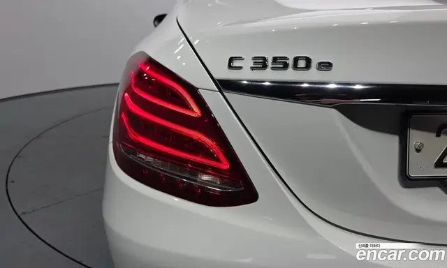 Mercedes-Benz C-Class 2018 2.0 автомат (гидро), миниатюра 9 Mercedes-Benz C-Class 2018 2.0 автомат (гидро), миниатюра 9