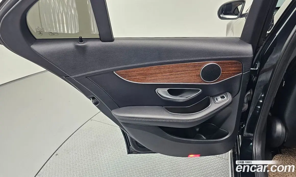 Mercedes-Benz C-Class 2019 1.9 автомат (гидро), фото 15 Mercedes-Benz C-Class 2019 1.9 автомат (гидро), фото 15