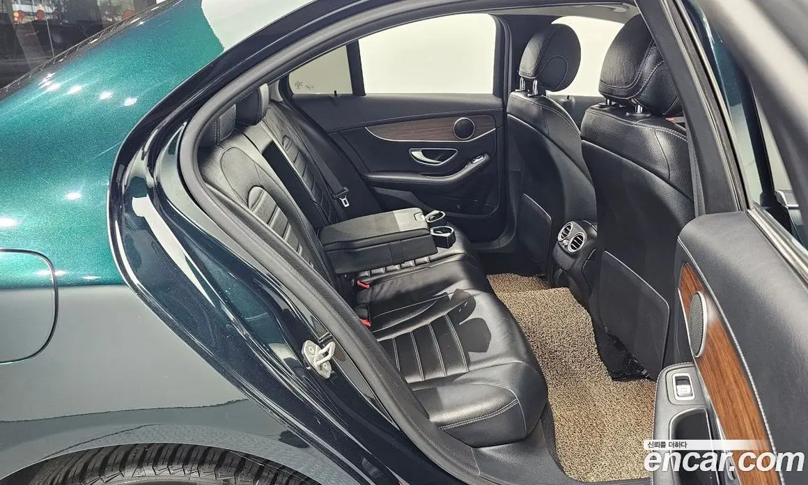 Mercedes-Benz C-Class 2019 1.9 автомат (гидро), фото 18 Mercedes-Benz C-Class 2019 1.9 автомат (гидро), фото 18