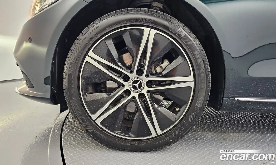Mercedes-Benz C-Class 2019 1.9 автомат (гидро), фото 5 Mercedes-Benz C-Class 2019 1.9 автомат (гидро), фото 5