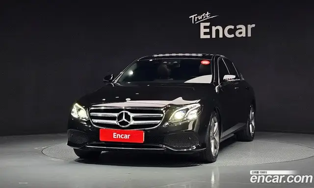 Mercedes-Benz E-Class 2018 2.0 автомат (гидро), миниатюра 3 Mercedes-Benz E-Class 2018 2.0 автомат (гидро), миниатюра 3