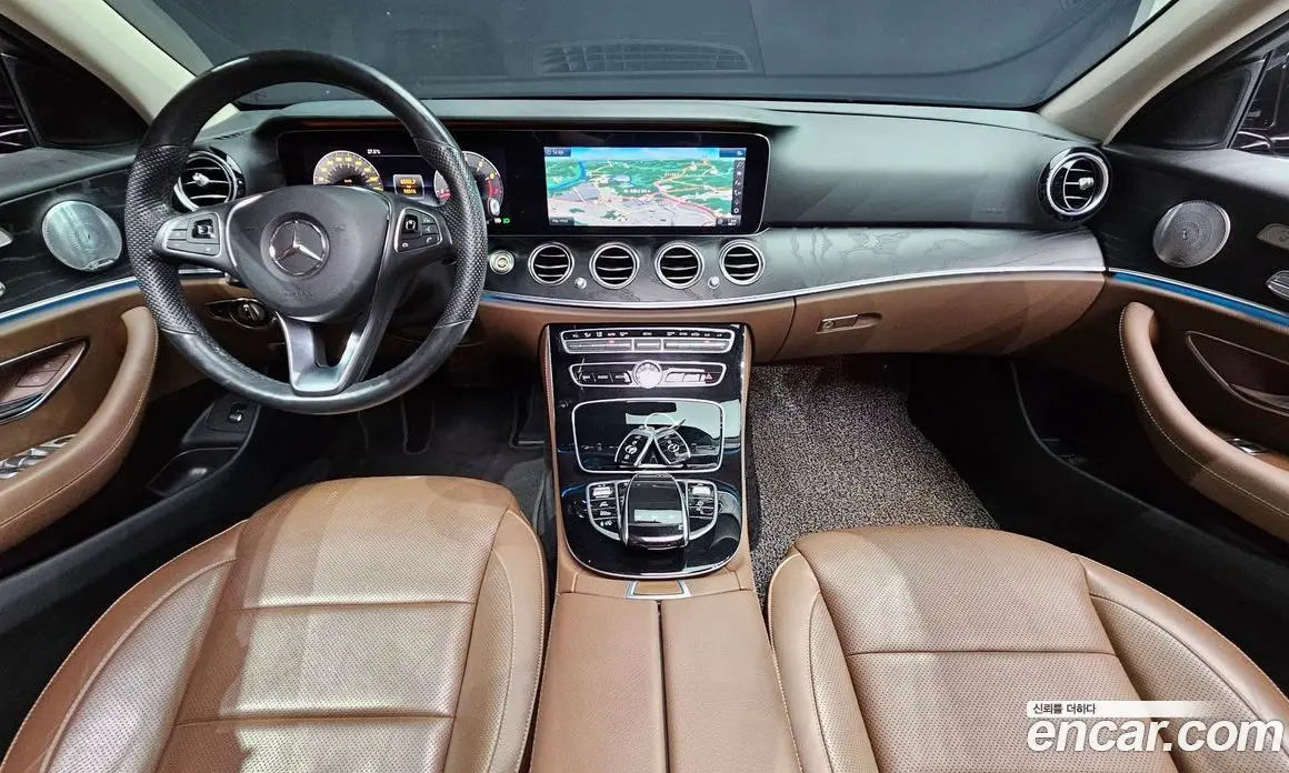 Mercedes-Benz E-Class 2018 2.0 автомат (гидро), фото 10 Mercedes-Benz E-Class 2018 2.0 автомат (гидро), фото 10