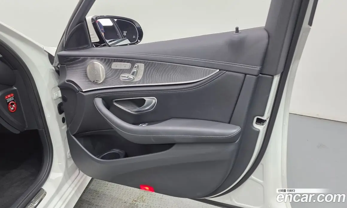 Mercedes-Benz E-Class 2022 2.0 автомат (гидро), фото 14