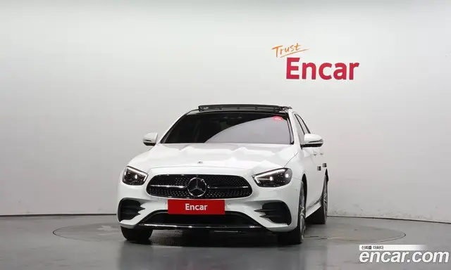 Mercedes-Benz E-Class 2022 2.0 автомат (гидро), миниатюра 3