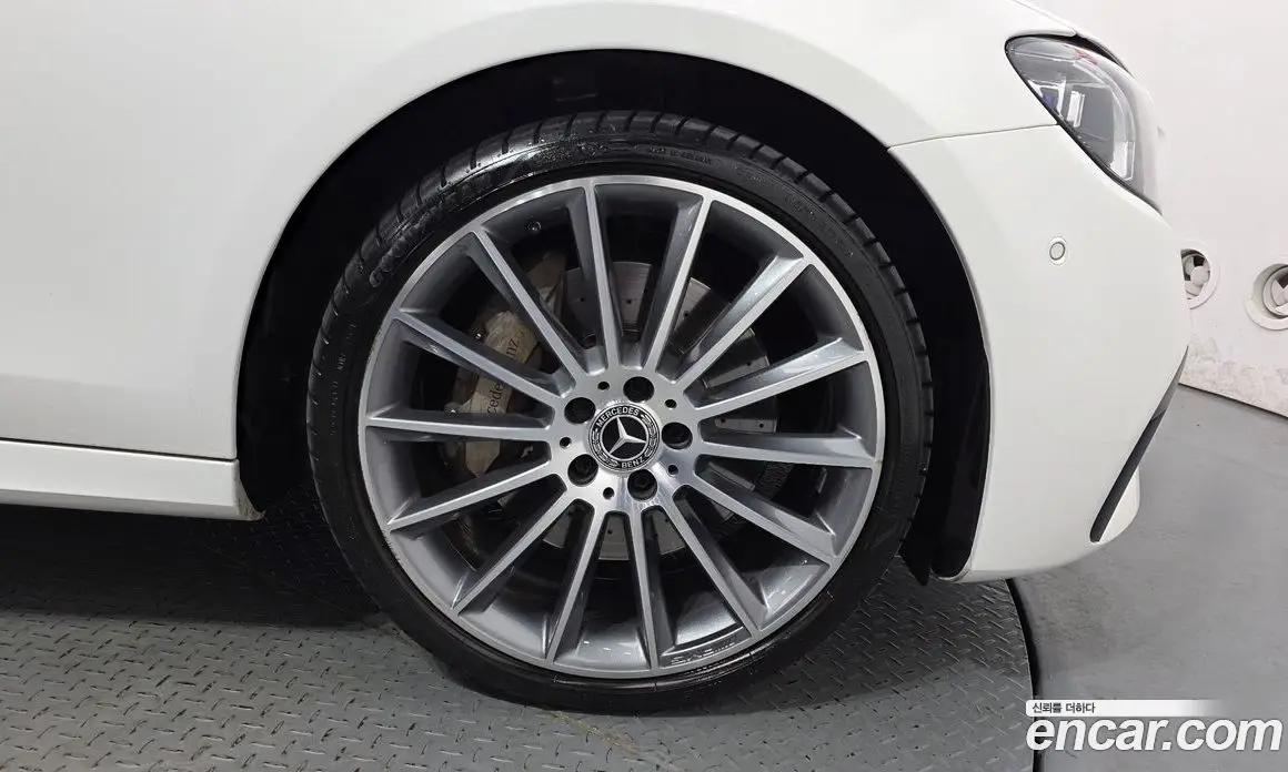Mercedes-Benz E-Class 2022 2.0 автомат (гидро), фото 7