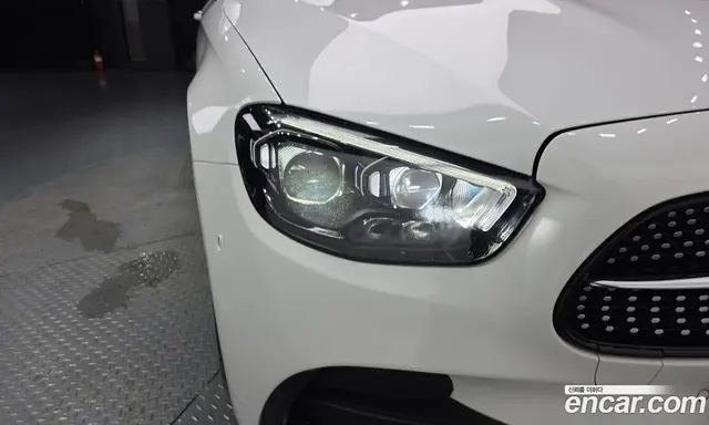 Mercedes-Benz E-Class 2022 2.0 автомат (гидро), миниатюра 8