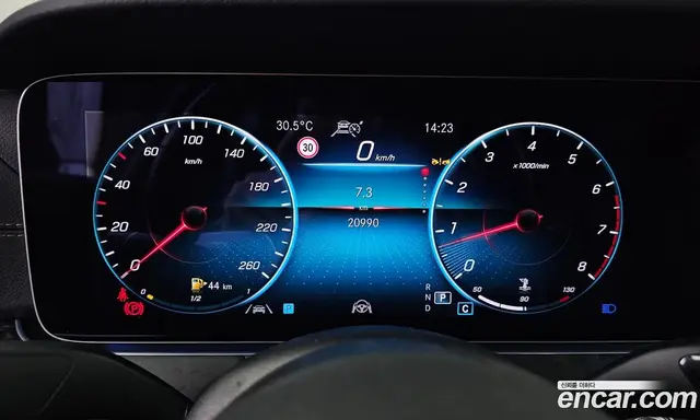 Mercedes-Benz E-Class 2022 2.0 автомат (гидро), миниатюра 11 Mercedes-Benz E-Class 2022 2.0 автомат (гидро), миниатюра 11
