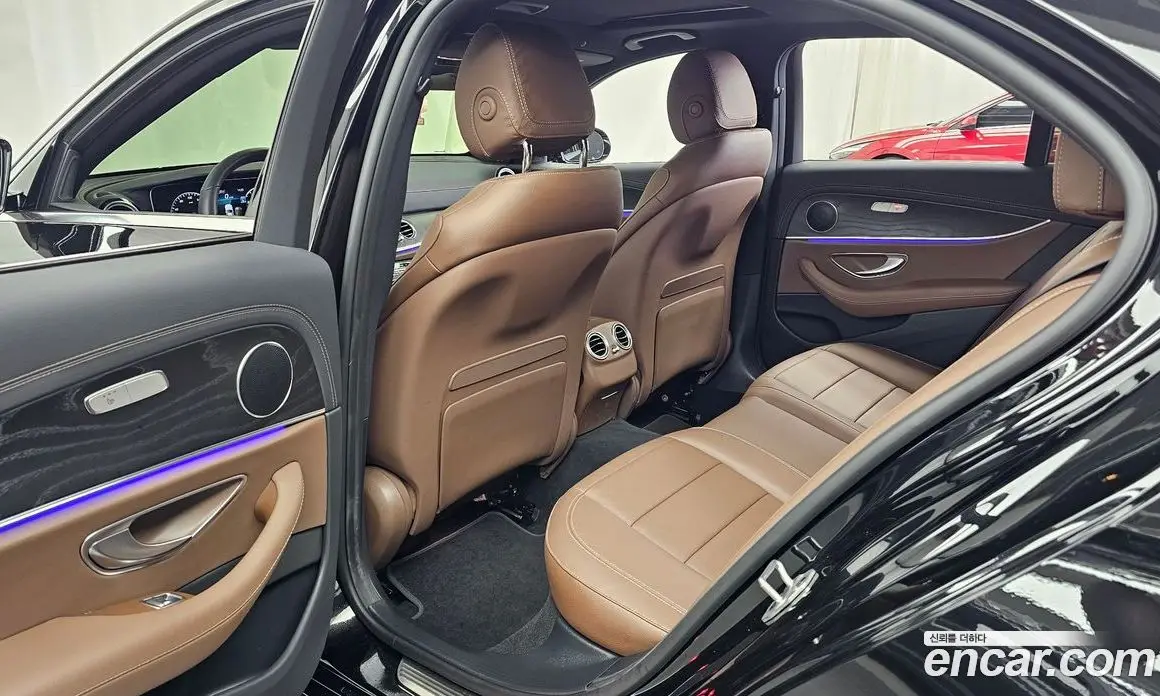Mercedes-Benz E-Class 2022 2.0 автомат (гидро), фото 17 Mercedes-Benz E-Class 2022 2.0 автомат (гидро), фото 17
