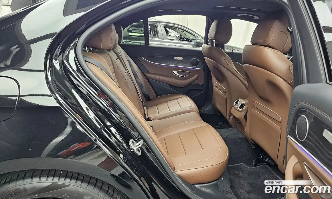 Mercedes-Benz E-Class 2022 2.0 автомат (гидро), фото 18 Mercedes-Benz E-Class 2022 2.0 автомат (гидро), фото 18