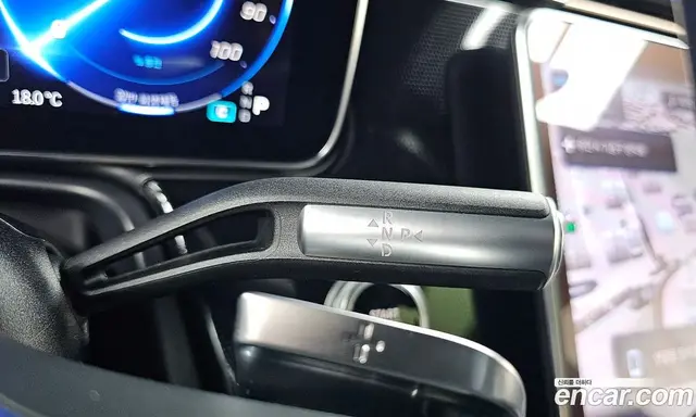 Mercedes-Benz EQS 2022 0.3 автомат (гидро), миниатюра 12