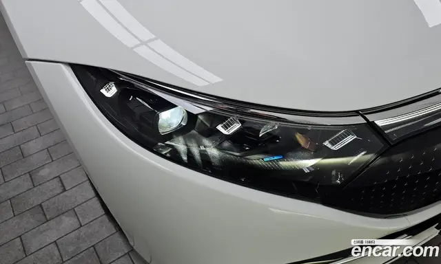 Mercedes-Benz EQS 2022 0.3 автомат (гидро), миниатюра 8
