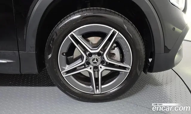 Mercedes-Benz GLB-Class 2023 2.0 автомат (гидро), миниатюра 7 Mercedes-Benz GLB-Class 2023 2.0 автомат (гидро), миниатюра 7