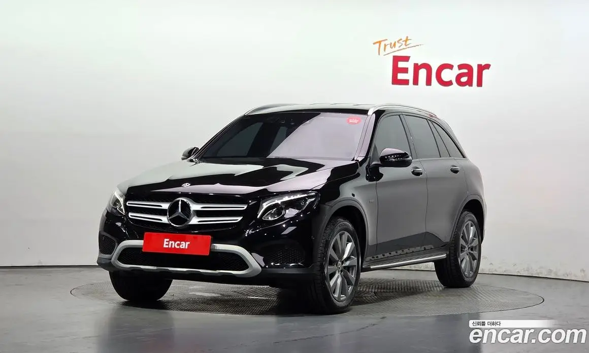 Mercedes-Benz GLC-Class 2018 2.0 автомат (гидро), фото 1 Mercedes-Benz GLC-Class 2018 2.0 автомат (гидро), фото 1