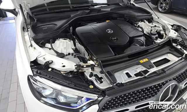 Mercedes-Benz GLC-Class 2024 2.0 автомат (гидро), миниатюра 6