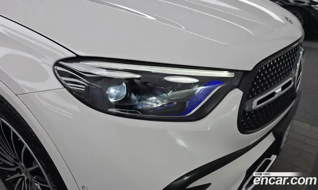 Mercedes-Benz GLC-Class 2024 2.0 автомат (гидро), миниатюра 8