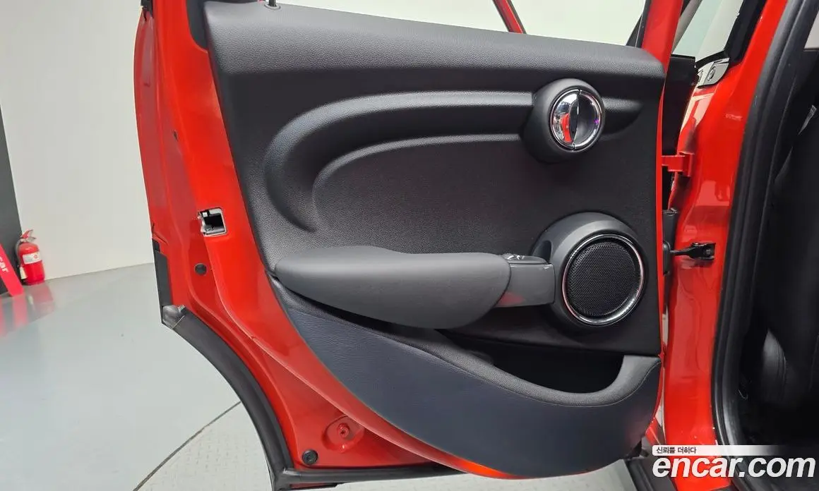 Mini Cooper 2020 1.5 автомат (гидро), фото 15