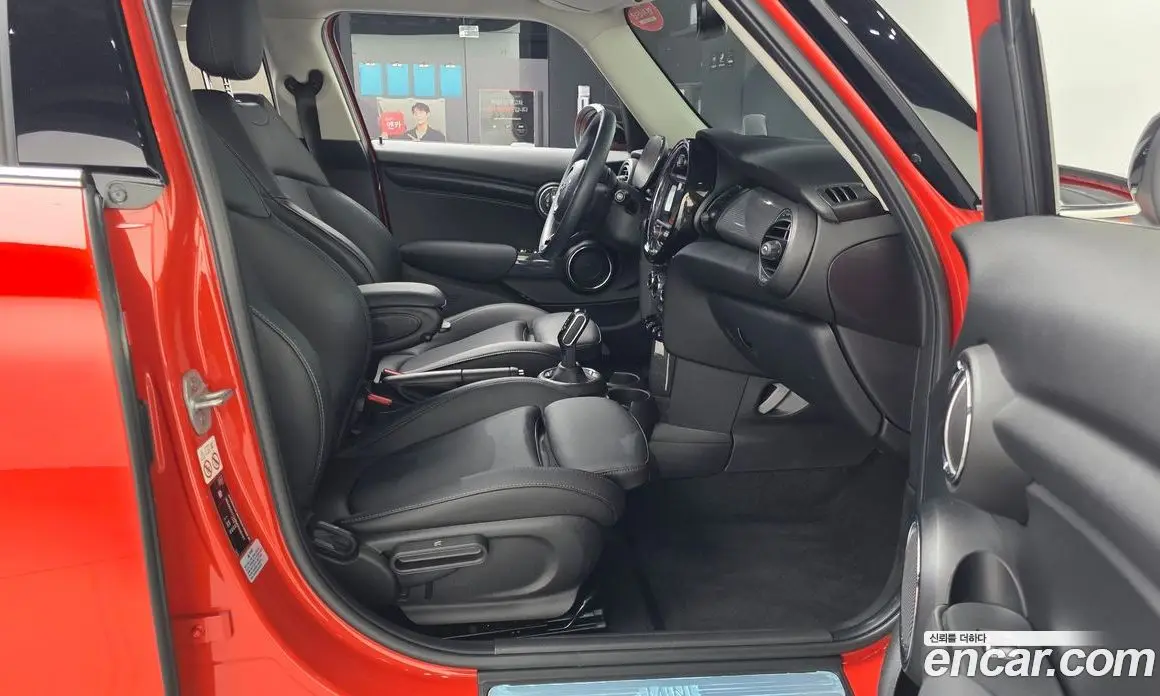 Mini Cooper 2020 1.5 автомат (гидро), фото 17