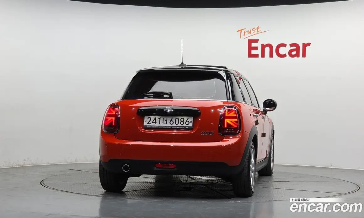 Mini Cooper 2020 1.5 автомат (гидро), фото 4