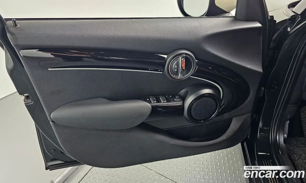 Mini Cooper 2022 1.5 автомат (гидро), фото 14 Mini Cooper 2022 1.5 автомат (гидро), фото 14