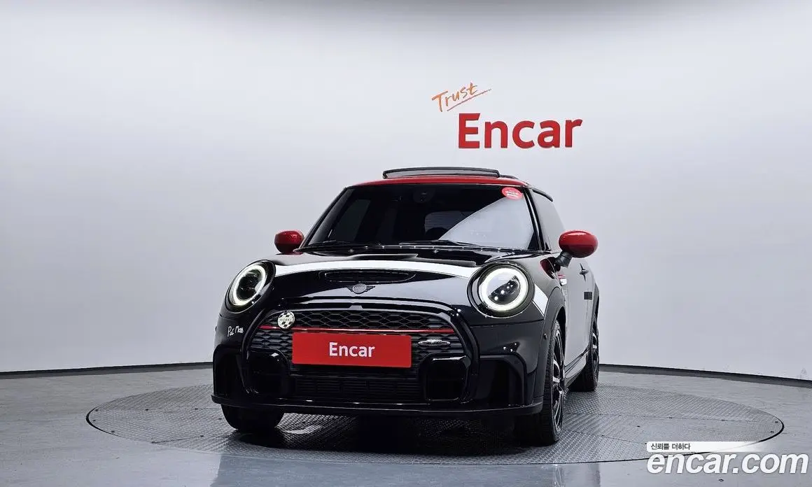 Mini Cooper 2023 2.0 автомат (гидро), фото 3 Mini Cooper 2023 2.0 автомат (гидро), фото 3