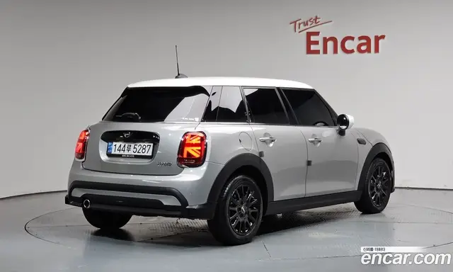 Mini Cooper, 2024, 13 099 км