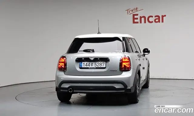 Mini Cooper 2024 1.5 автомат (гидро), миниатюра 3 Mini Cooper 2024 1.5 автомат (гидро), миниатюра 3
