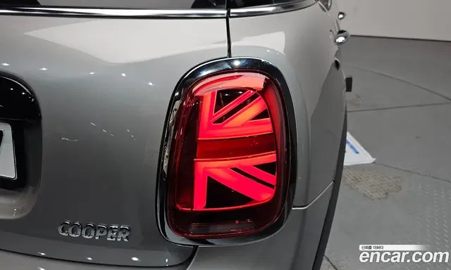Mini Cooper 2024 1.5 автомат (гидро), миниатюра 8 Mini Cooper 2024 1.5 автомат (гидро), миниатюра 8