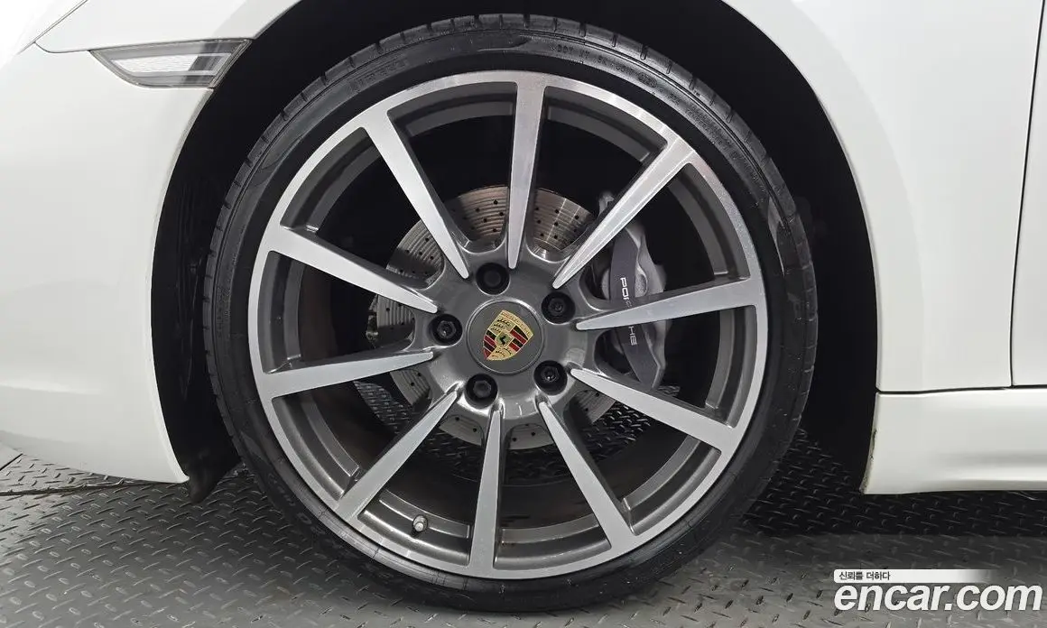 Porsche 718 2016 2.0 автомат (гидро), фото 4 Porsche 718 2016 2.0 автомат (гидро), фото 4