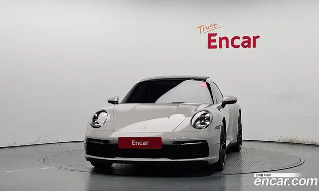 Porsche 911 2020 3.0 автомат (гидро), миниатюра 3