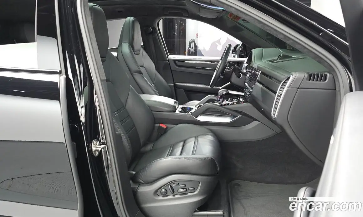 Porsche Cayenne 2023 4.0 автомат (гидро), фото 16 Porsche Cayenne 2023 4.0 автомат (гидро), фото 16