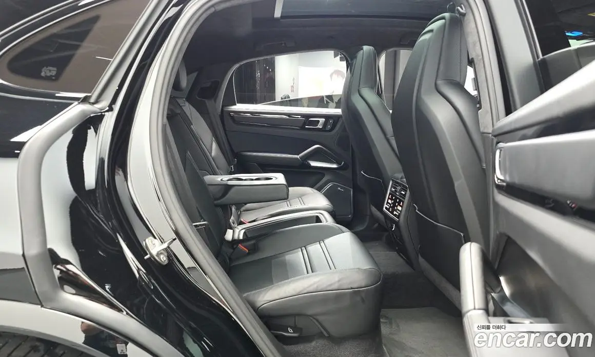 Porsche Cayenne 2023 4.0 автомат (гидро), фото 17 Porsche Cayenne 2023 4.0 автомат (гидро), фото 17