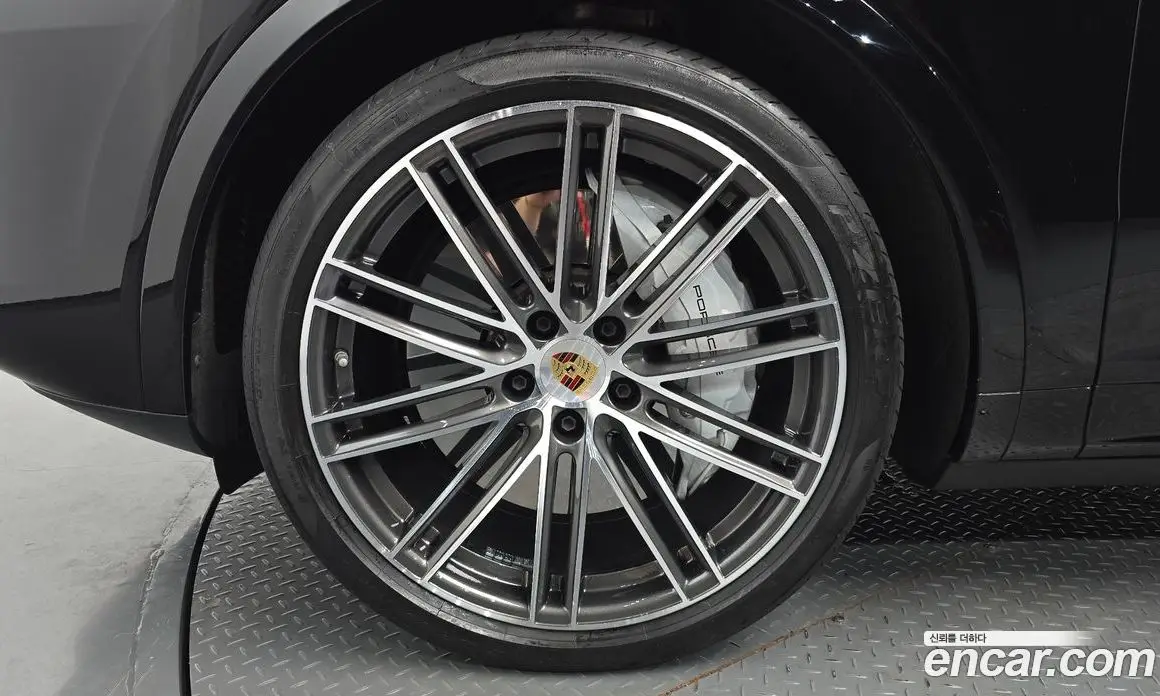 Porsche Cayenne 2023 4.0 автомат (гидро), фото 4 Porsche Cayenne 2023 4.0 автомат (гидро), фото 4