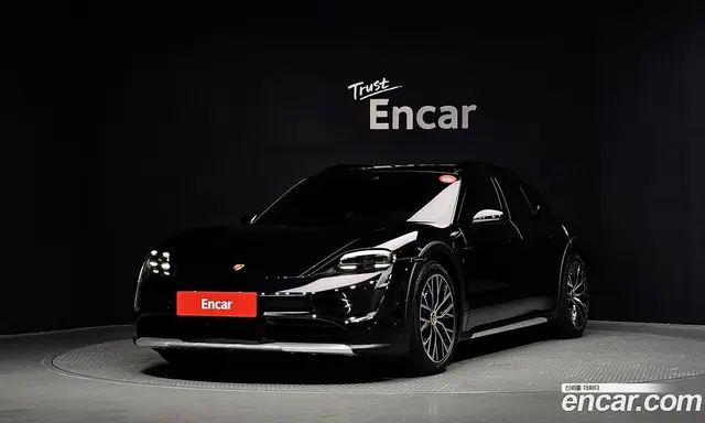 Porsche Taycan, 2023, 18 761 км