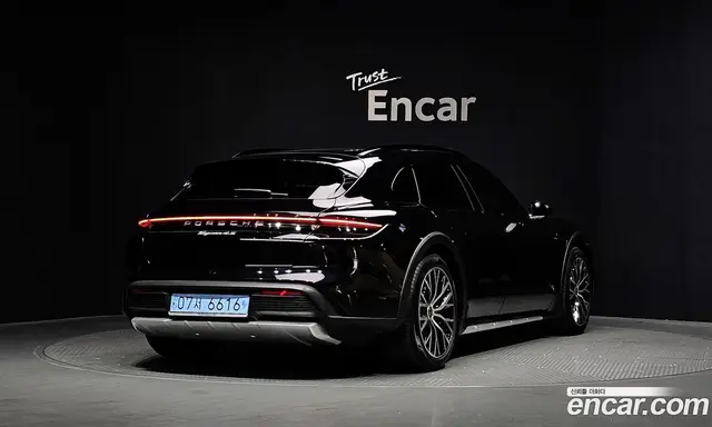 Porsche Taycan 2023 0.1 автомат (гидро), миниатюра 2 Porsche Taycan 2023 0.1 автомат (гидро), миниатюра 2