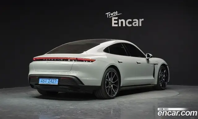 Porsche Taycan 2024 0.1 автомат (гидро), миниатюра 2 Porsche Taycan 2024 0.1 автомат (гидро), миниатюра 2