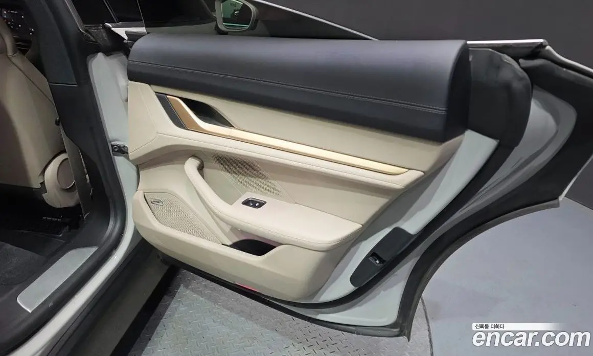 Porsche Taycan 2024 0.1 автомат (гидро), фото 15 Porsche Taycan 2024 0.1 автомат (гидро), фото 15