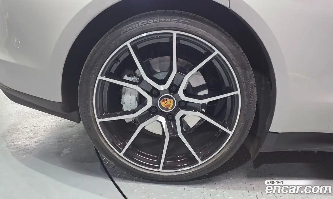 Porsche Taycan 2024 0.1 автомат (гидро), фото 5 Porsche Taycan 2024 0.1 автомат (гидро), фото 5