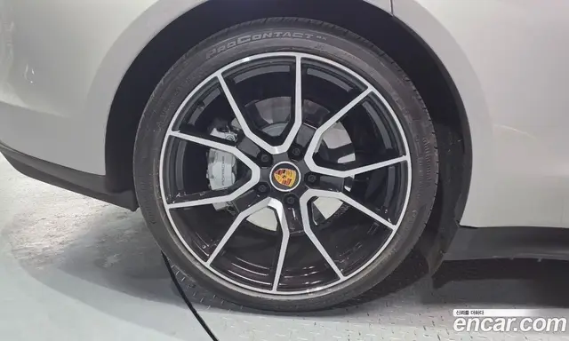 Porsche Taycan 2024 0.1 автомат (гидро), миниатюра 5 Porsche Taycan 2024 0.1 автомат (гидро), миниатюра 5