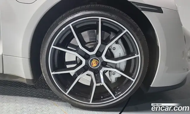 Porsche Taycan 2024 0.1 автомат (гидро), миниатюра 7 Porsche Taycan 2024 0.1 автомат (гидро), миниатюра 7