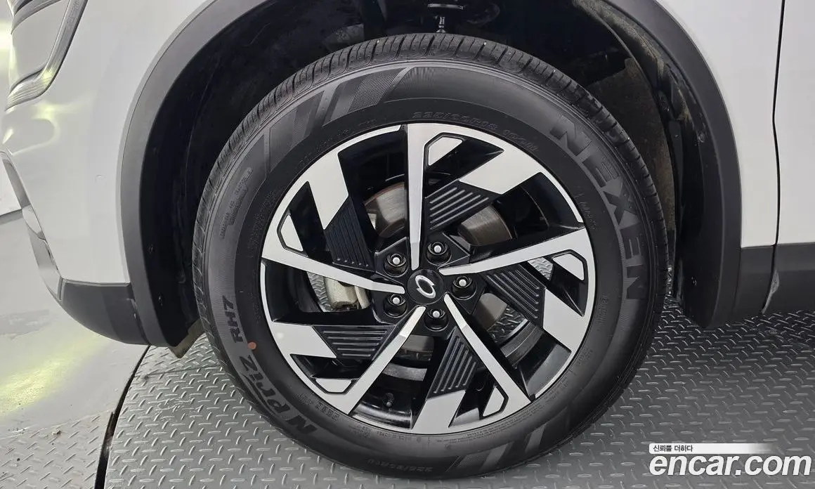 Renault (Samsung) QM6 2023 2.0 автомат (гидро), фото 5 Renault (Samsung) QM6 2023 2.0 автомат (гидро), фото 5