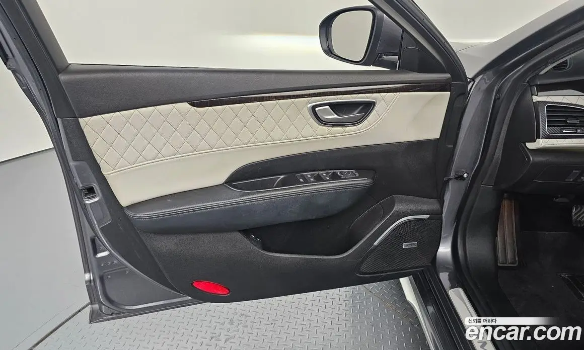 Renault (Samsung) SM6 2016 2.0 автомат (гидро), фото 14 Renault (Samsung) SM6 2016 2.0 автомат (гидро), фото 14