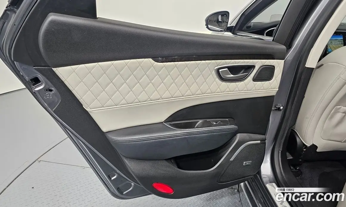 Renault (Samsung) SM6 2016 2.0 автомат (гидро), фото 15 Renault (Samsung) SM6 2016 2.0 автомат (гидро), фото 15