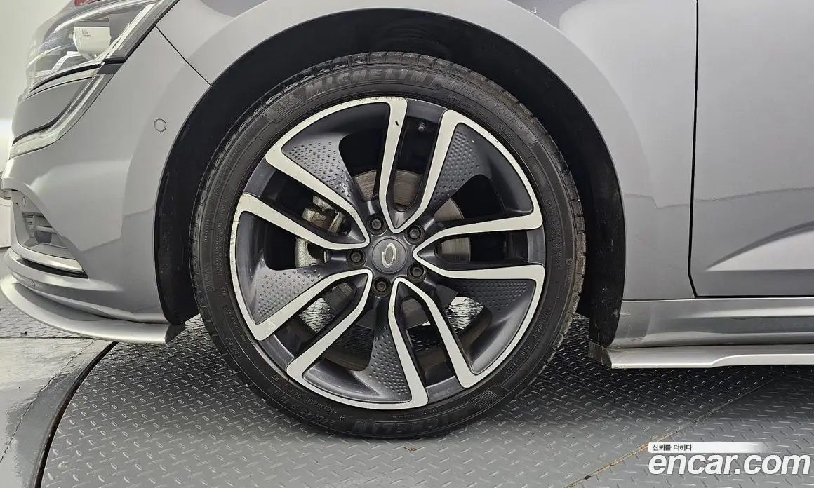 Renault (Samsung) SM6 2016 2.0 автомат (гидро), фото 5 Renault (Samsung) SM6 2016 2.0 автомат (гидро), фото 5