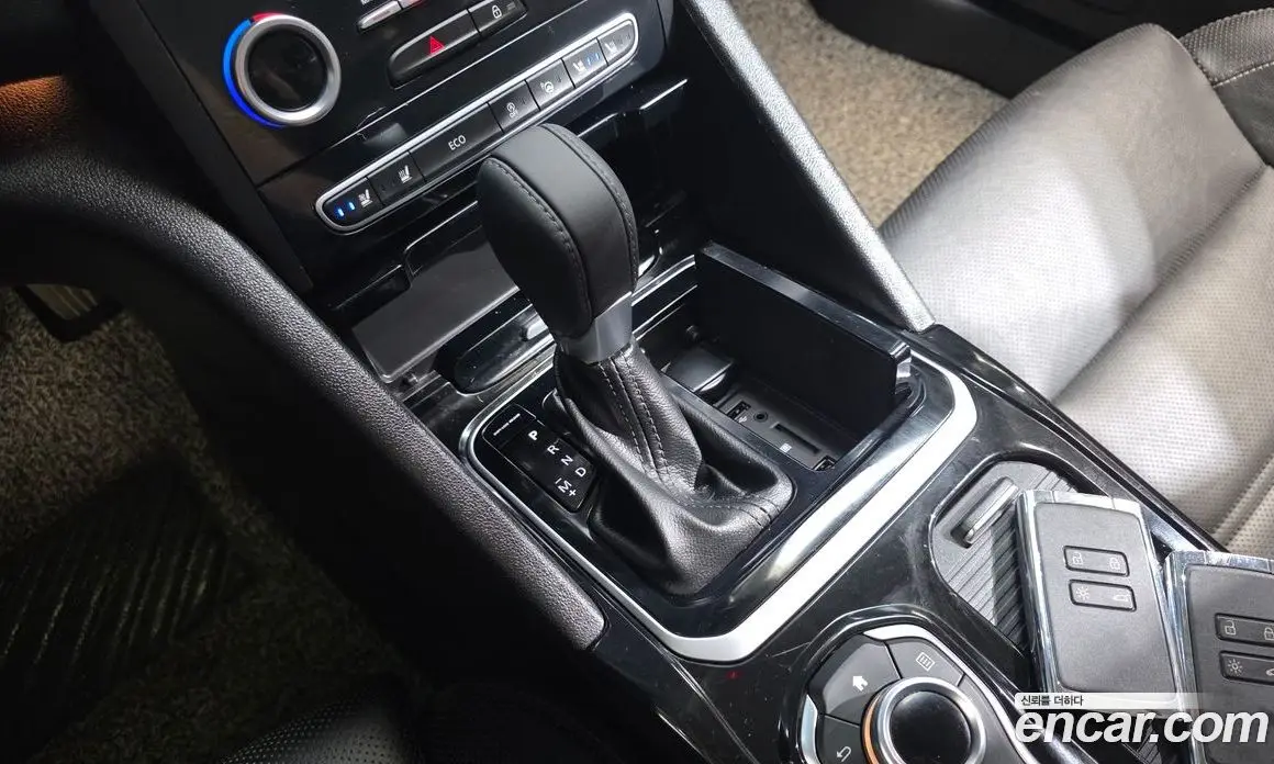 Renault (Samsung) SM6 2017 1.6 автомат (гидро), фото 12 Renault (Samsung) SM6 2017 1.6 автомат (гидро), фото 12