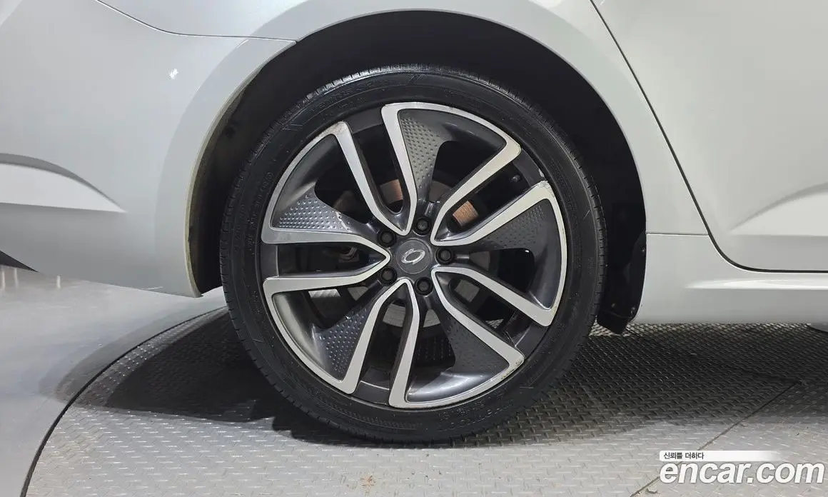 Renault (Samsung) SM6 2017 1.6 автомат (гидро), фото 5 Renault (Samsung) SM6 2017 1.6 автомат (гидро), фото 5