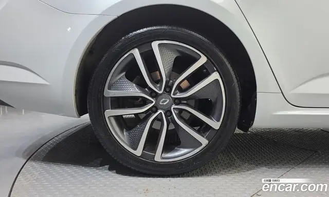 Renault (Samsung) SM6 2017 1.6 автомат (гидро), миниатюра 5 Renault (Samsung) SM6 2017 1.6 автомат (гидро), миниатюра 5